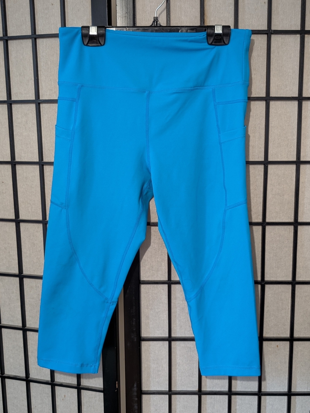ZYIA Capri Leggings - Bright Teal Blue Sz 8-10